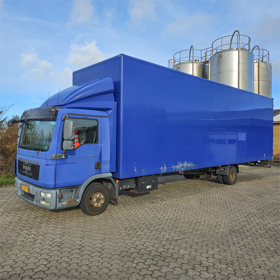MAN TGL 12.250 - Box truck: picture 1 MAN TGL 12.250 - Box truck: picture 1