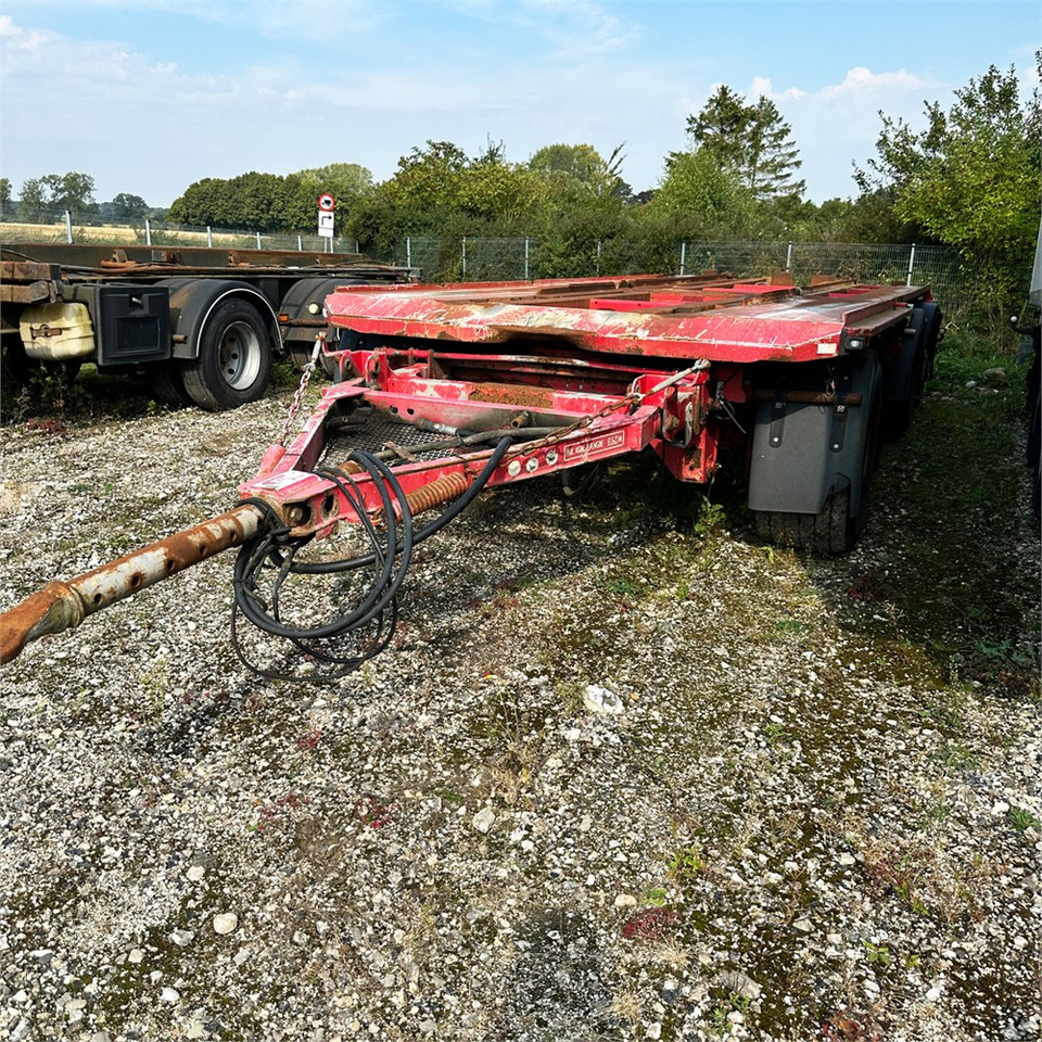 MTDK Transfer trailer - Roll-off/ Skip trailer: picture 1 MTDK Transfer trailer - Roll-off/ Skip trailer: picture 1