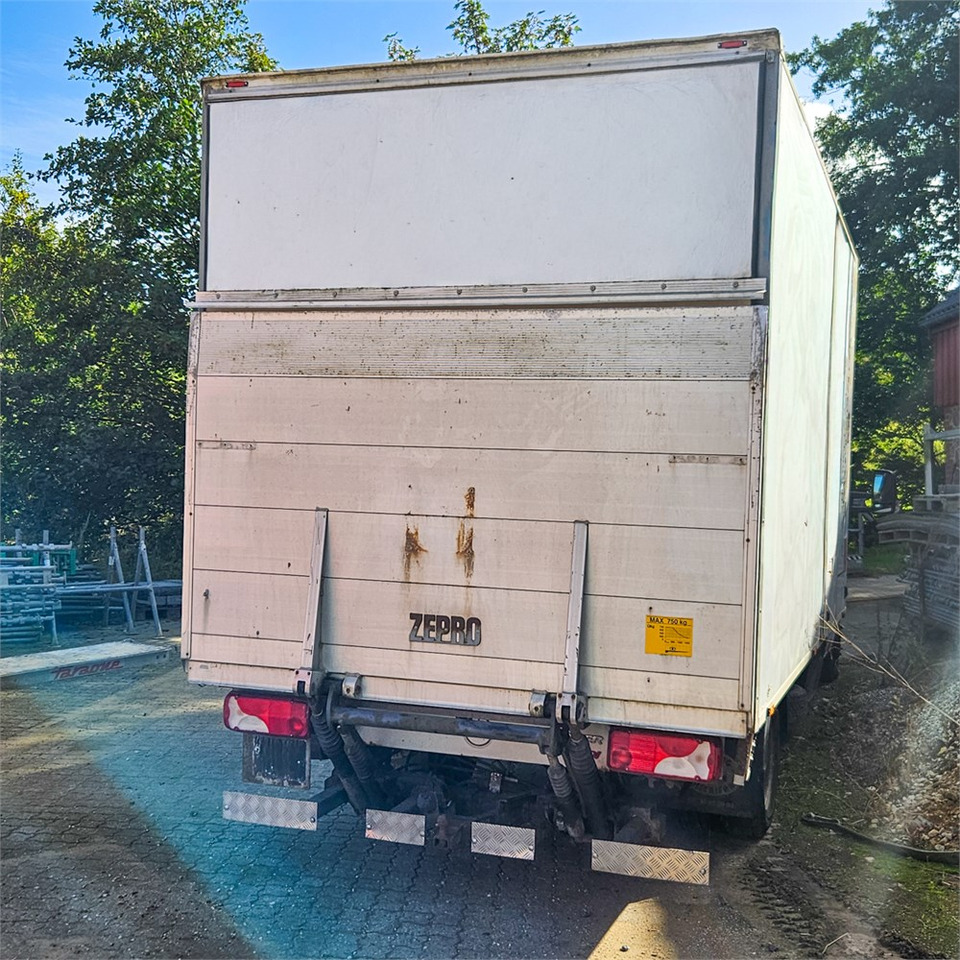 Mercedes Sprinter 515 Cdi - Closed box van: picture 4 Mercedes Sprinter 515 Cdi - Closed box van: picture 4