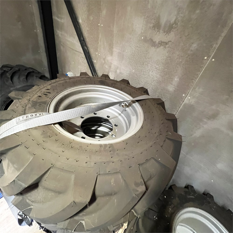 Mitas MPT-01 - Wheel and tire package: picture 3 Mitas MPT-01 - Wheel and tire package: picture 3