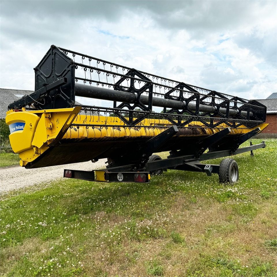 New Holland 30 X - Harvester: picture 4 New Holland 30 X - Harvester: picture 4