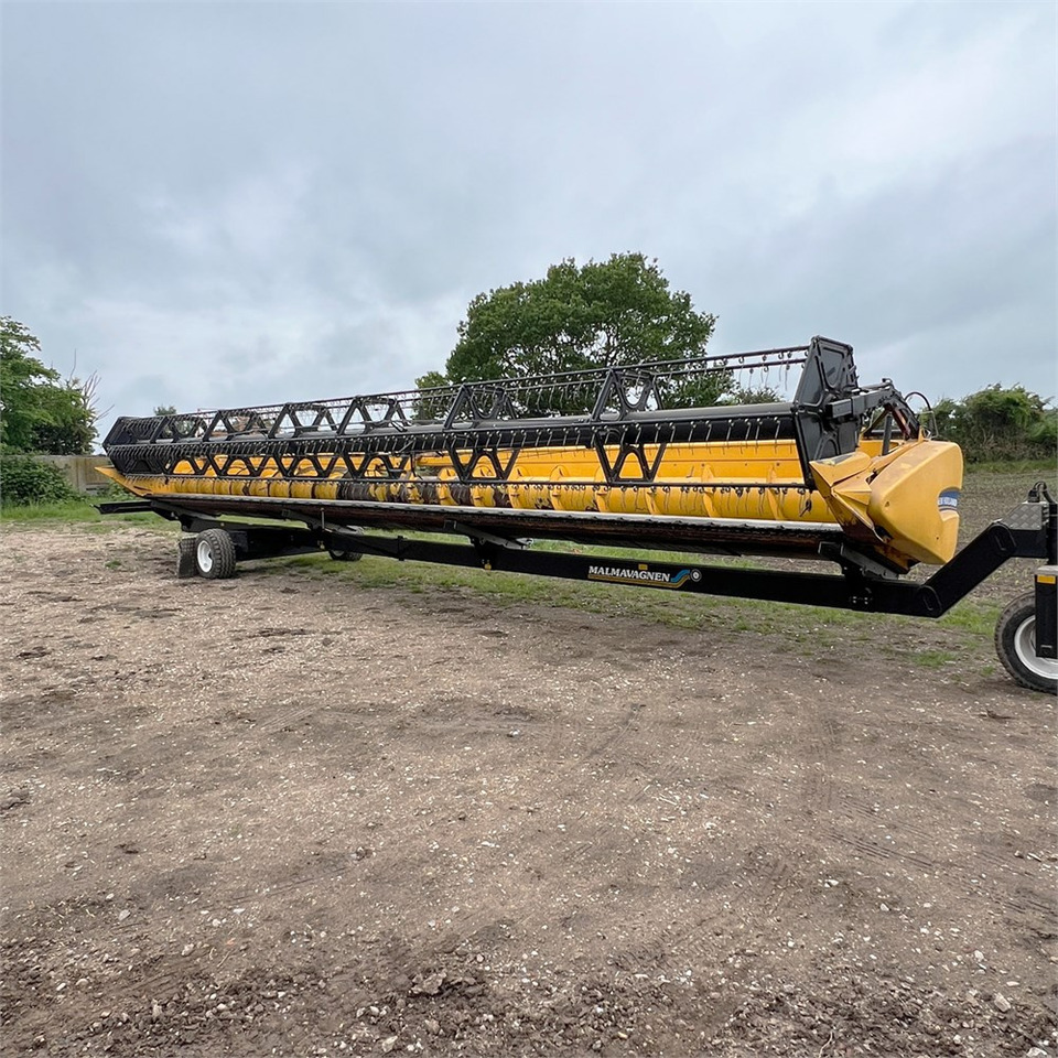 New Holland 41V - Harvester: picture 1 New Holland 41V - Harvester: picture 1