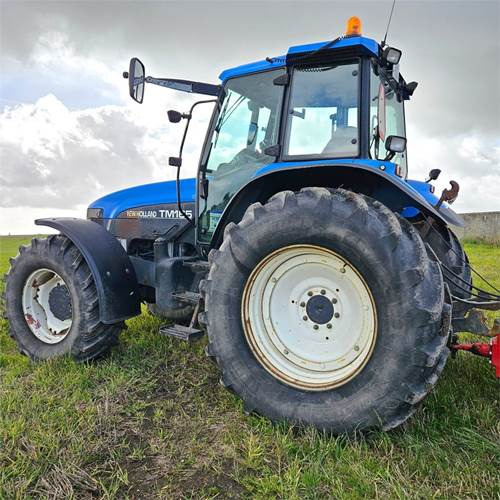 New Holland TM165 - Farm tractor: picture 3 New Holland TM165 - Farm tractor: picture 3