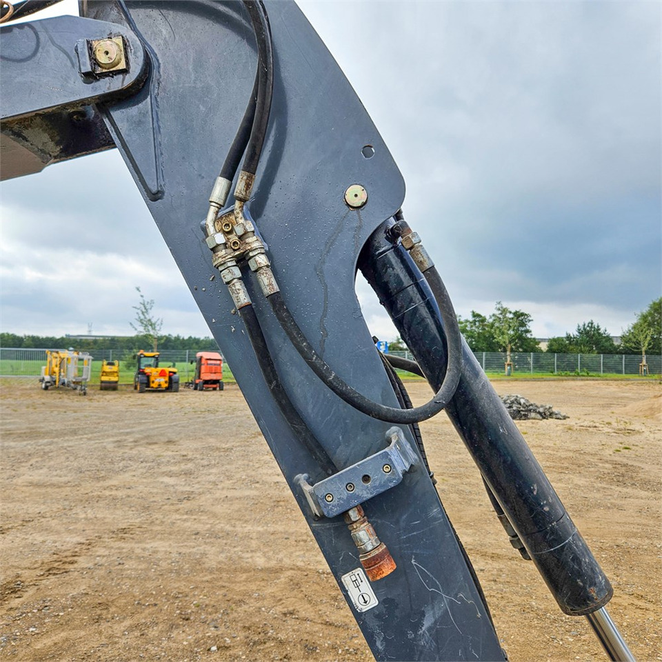 Schaeff-Terex TC35-2 leasing Schaeff-Terex TC35-2: picture 15 Schaeff-Terex TC35-2 leasing Schaeff-Terex TC35-2: picture 15