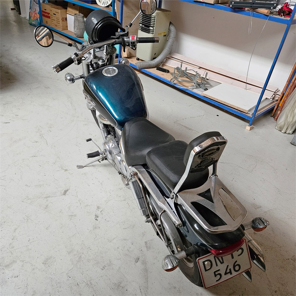 Suzuki Marauder VZ 800 - Motorcycle: picture 3 Suzuki Marauder VZ 800 - Motorcycle: picture 3