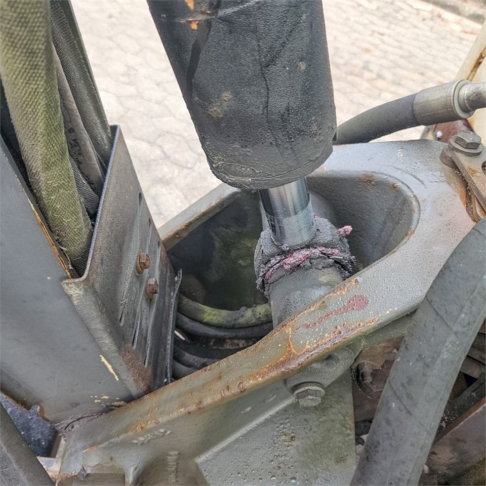 Terex TC16 leasing Terex TC16: picture 18 Terex TC16 leasing Terex TC16: picture 18