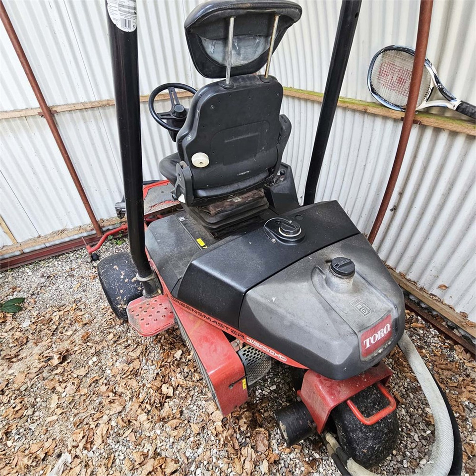 Toro Greensmaster 3200-D - Garden mower: picture 3 Toro Greensmaster 3200-D - Garden mower: picture 3