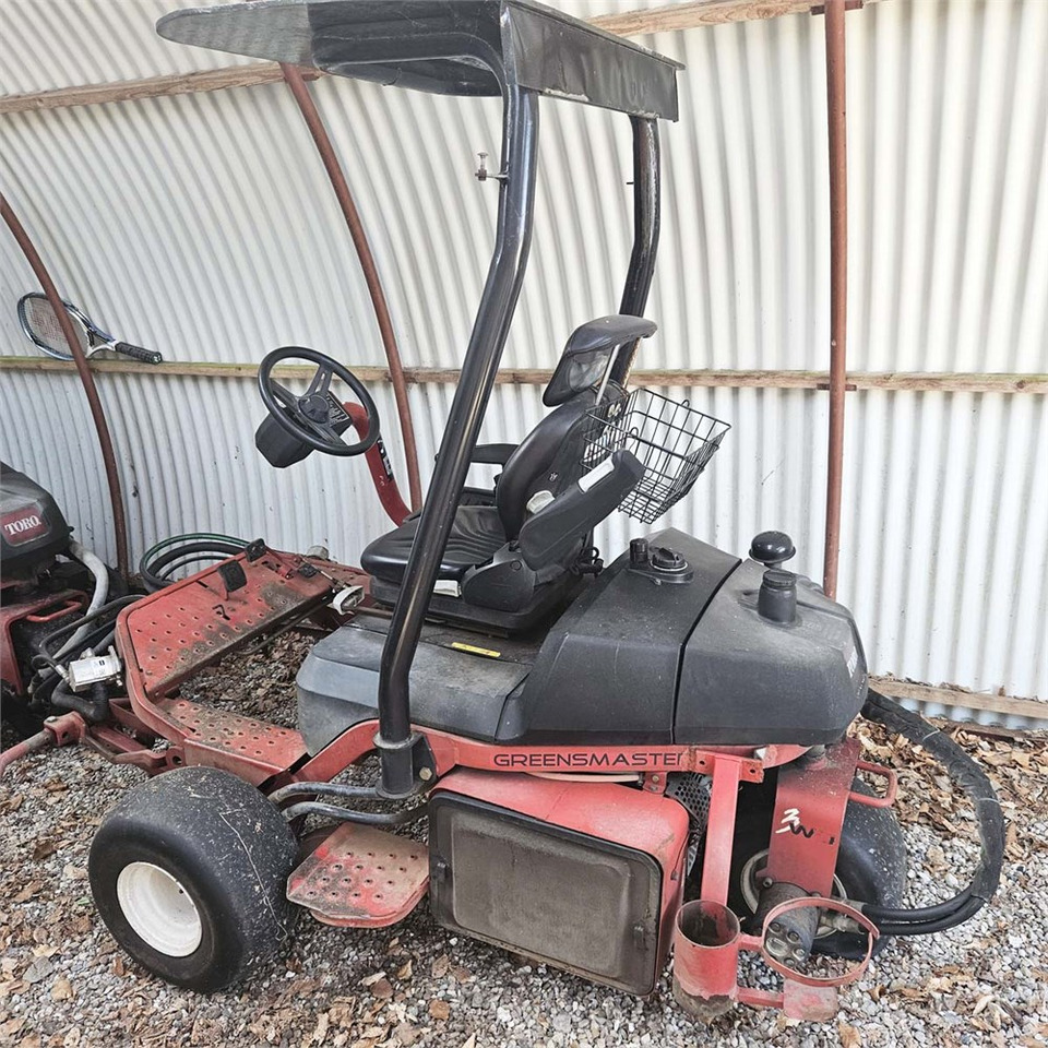 Toro Greensmaster 3250-D - Garden mower: picture 1 Toro Greensmaster 3250-D - Garden mower: picture 1