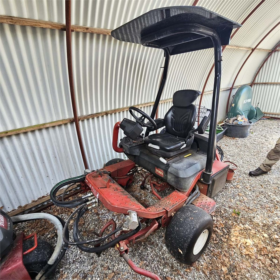 Toro Greensmaster 3250-D - Garden mower: picture 2 Toro Greensmaster 3250-D - Garden mower: picture 2