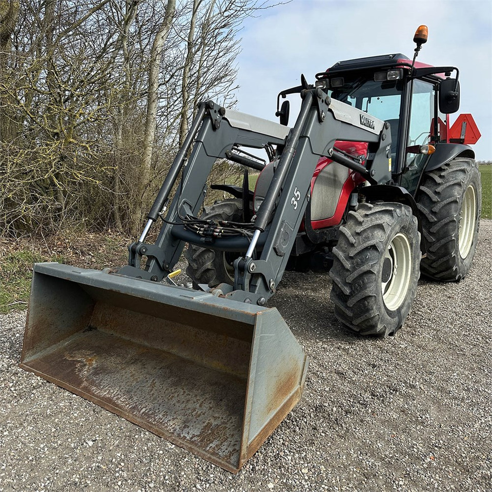 Valtra A85 - Farm tractor: picture 2 Valtra A85 - Farm tractor: picture 2
