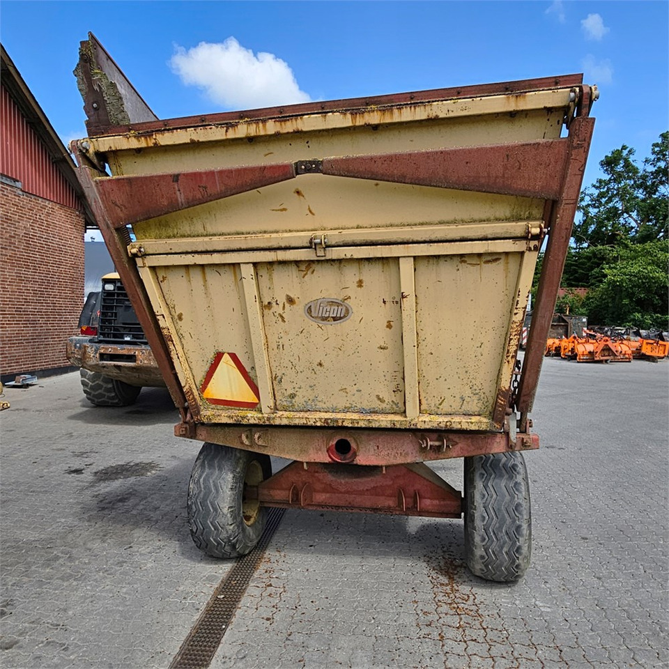 Vicon TV8000 - Farm tipping trailer/ Dumper: picture 3 Vicon TV8000 - Farm tipping trailer/ Dumper: picture 3