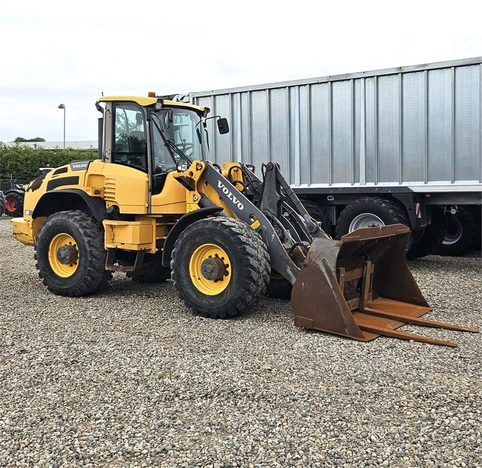 Volvo L45F-TP - Wheel loader: picture 1 Volvo L45F-TP - Wheel loader: picture 1