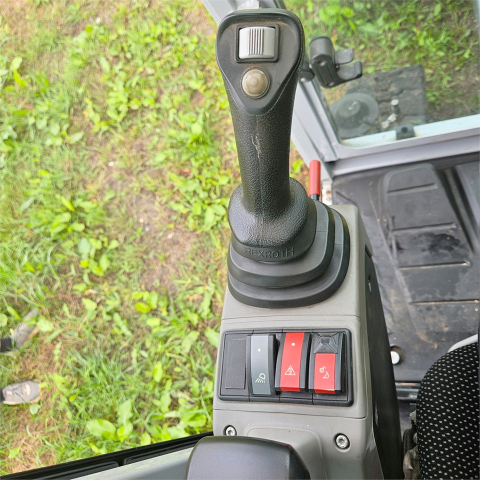 Mini excavator Wacker Neuson ET35: picture 13