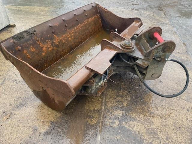 ARDEN EQUIPMENT 1M80 - Excavator bucket: picture 1 ARDEN EQUIPMENT 1M80 - Excavator bucket: picture 1
