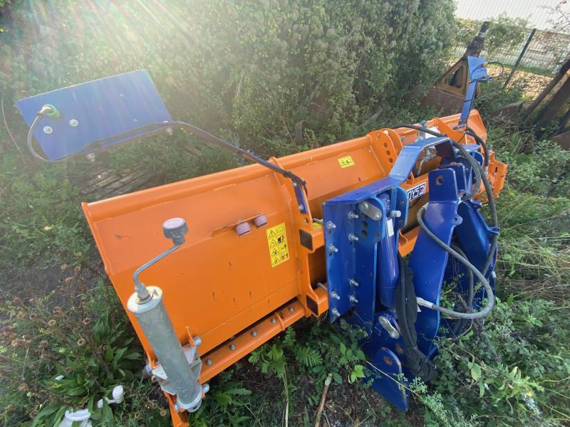 DESVOY GODET EPANDEUR 2M50 - Sand/ Salt spreader: picture 2 DESVOY GODET EPANDEUR 2M50 - Sand/ Salt spreader: picture 2