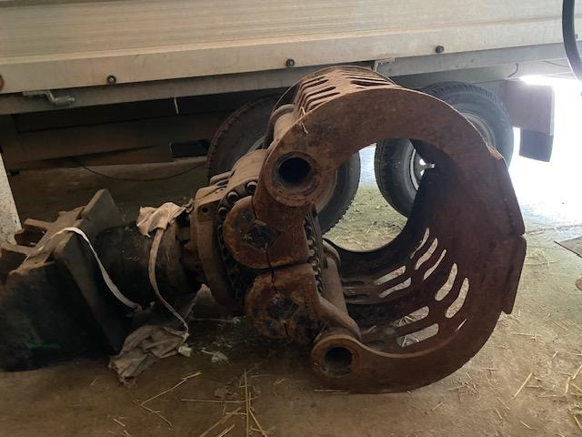 KINSHOFER POUR MINIPELLE 6 À 10T - Grapple for Construction machinery: picture 1 KINSHOFER POUR MINIPELLE 6 À 10T - Grapple for Construction machinery: picture 1