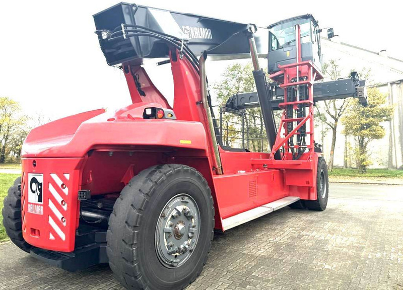 Kalmar DRG450-70S5XS - Reach stacker: picture 5 Kalmar DRG450-70S5XS - Reach stacker: picture 5
