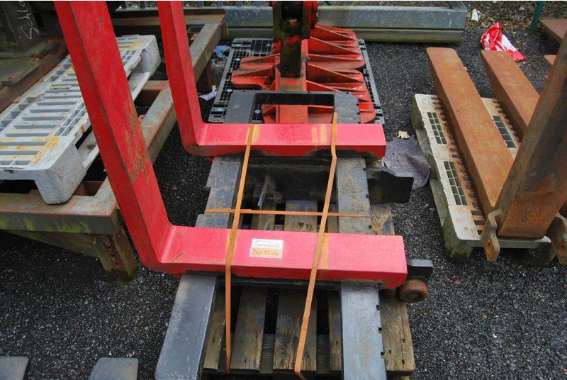 Hyster Gabelträger/ Fork carriage - Material handling equipment: picture 1 Hyster Gabelträger/ Fork carriage - Material handling equipment: picture 1