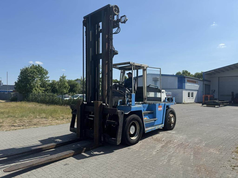 Valmet TD1212S - Diesel forklift: picture 2 Valmet TD1212S - Diesel forklift: picture 2