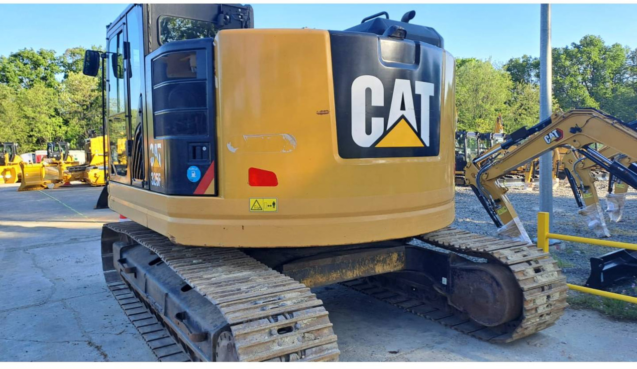 CAT 325F CR - Crawler excavator: picture 3 CAT 325F CR - Crawler excavator: picture 3