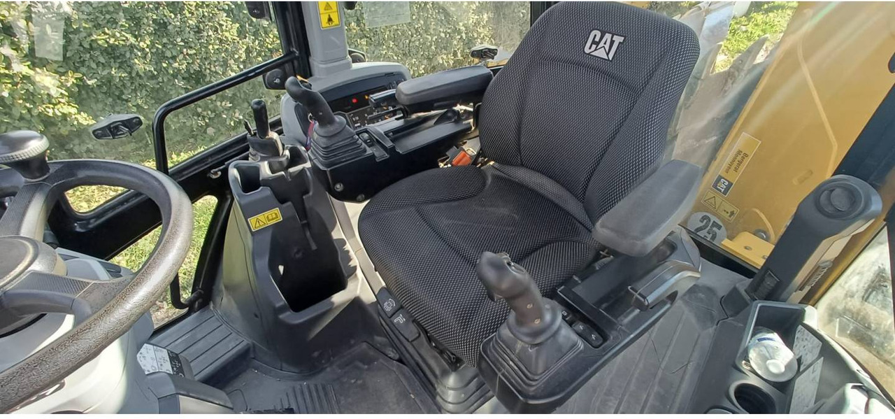 CAT 432 - Backhoe loader: picture 3 CAT 432 - Backhoe loader: picture 3