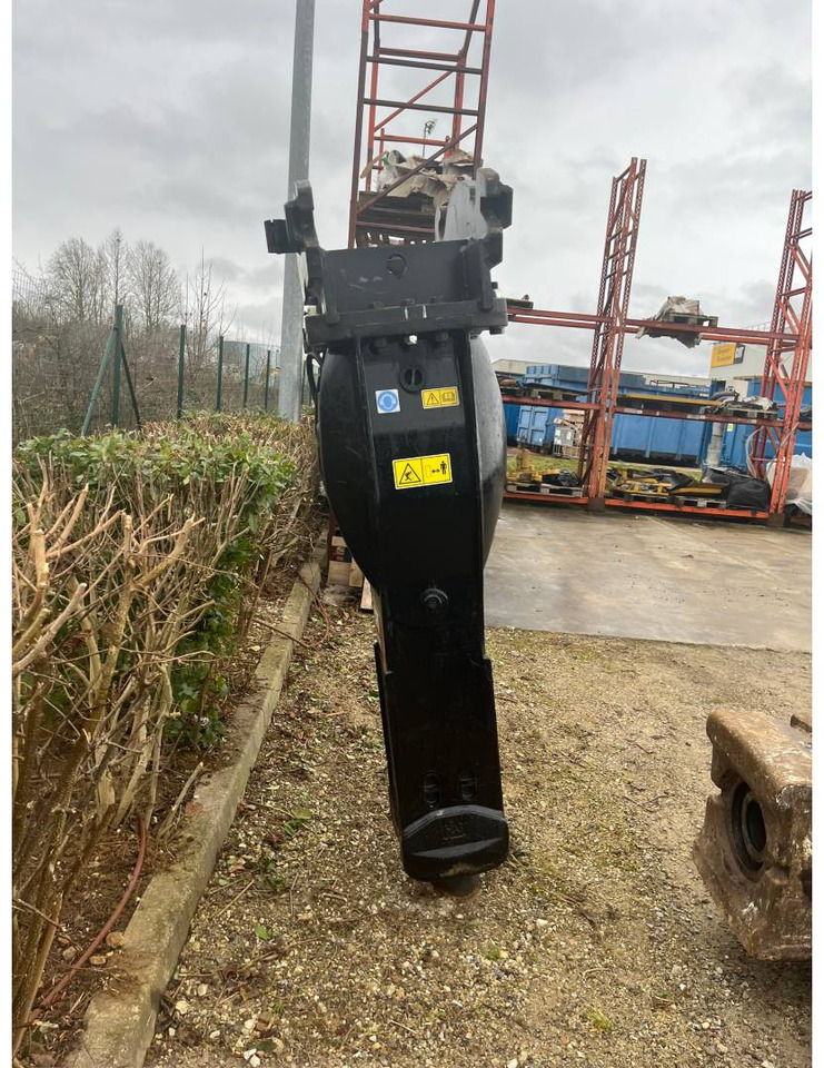 CAT H115S/CW40S - Hydraulic hammer: picture 5 CAT H115S/CW40S - Hydraulic hammer: picture 5
