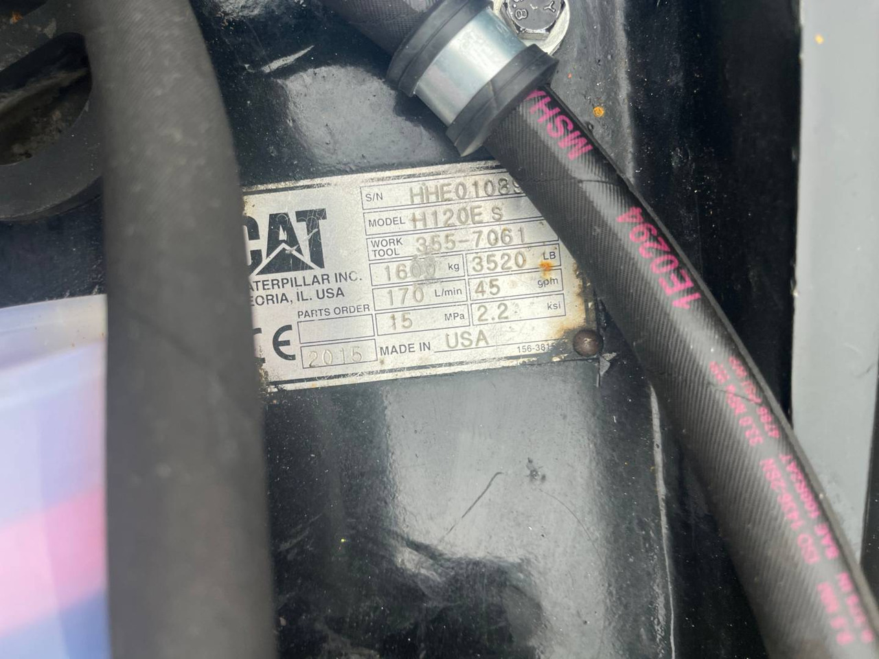 CAT H120S/CW40S/BRH - Hydraulic hammer: picture 3 CAT H120S/CW40S/BRH - Hydraulic hammer: picture 3