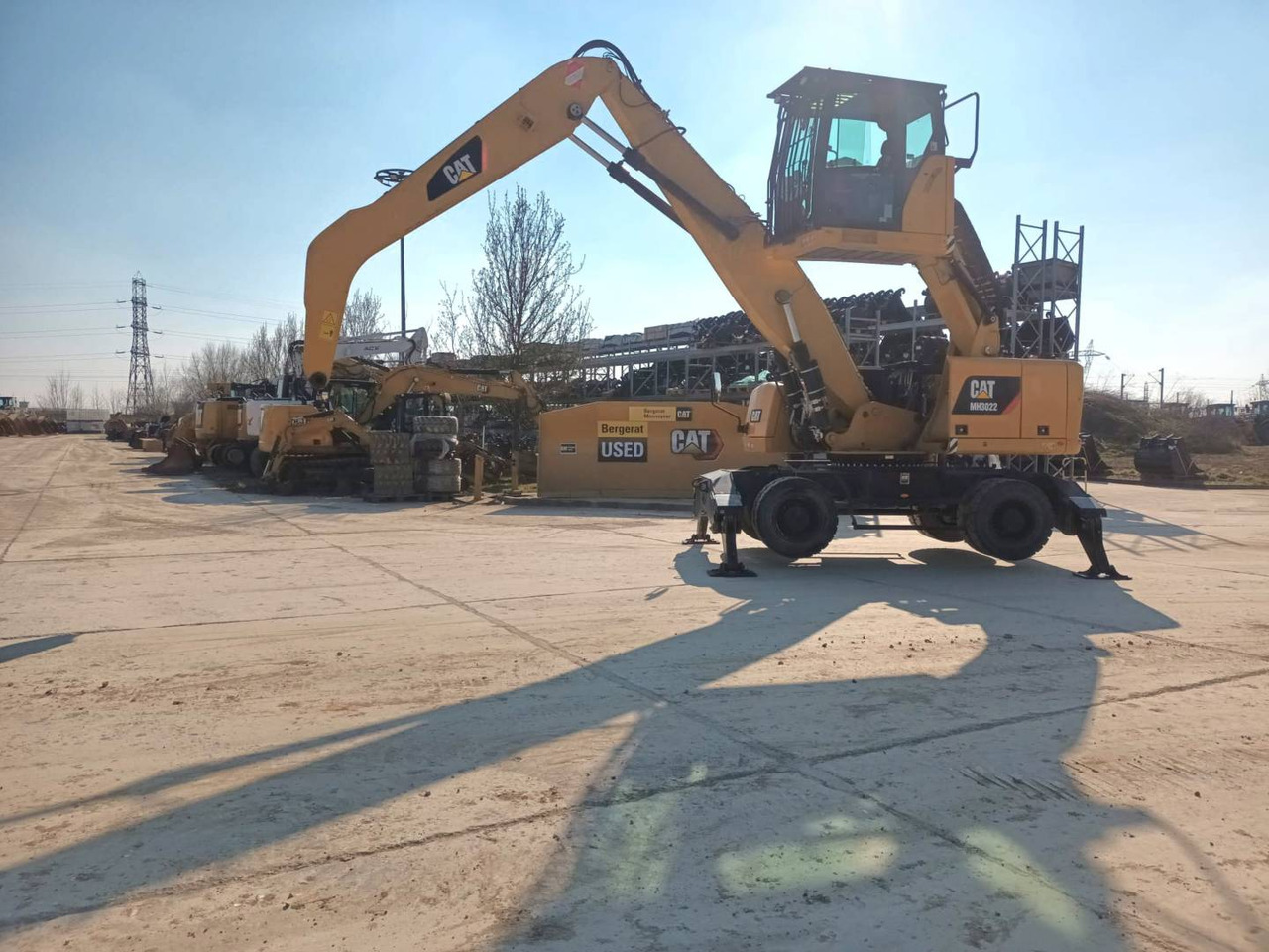 CAT MH3022 - Wheel excavator: picture 1 CAT MH3022 - Wheel excavator: picture 1