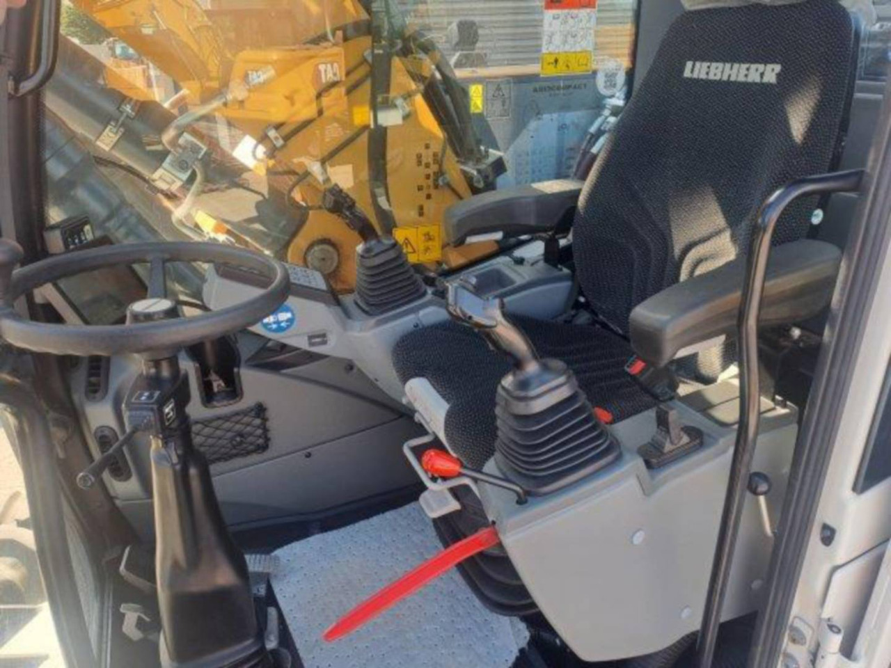 Wheel excavator LIEBHERR A913: picture 7