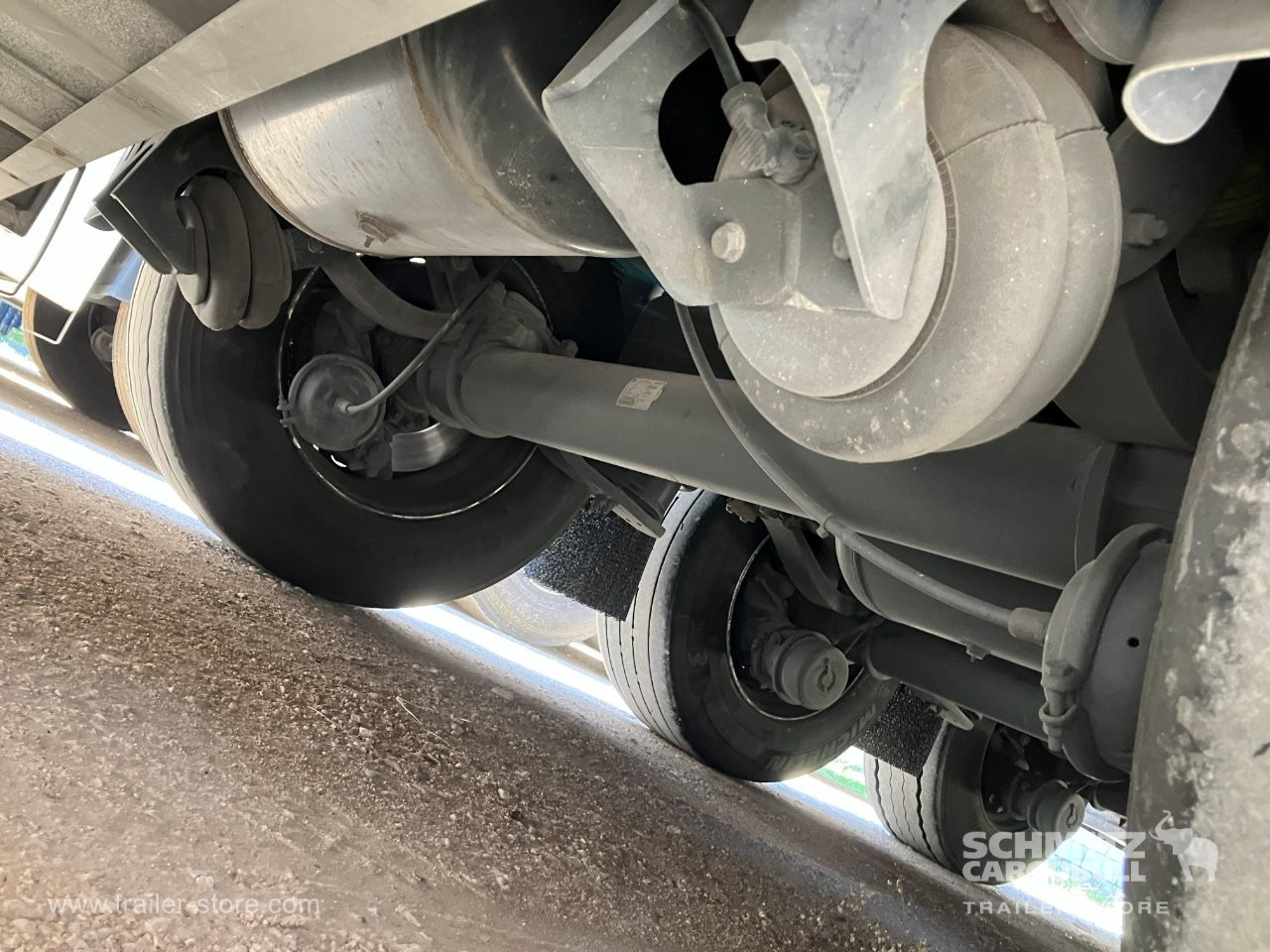 SCHMITZ Semiremolque Frigo Standard Double deck - Isothermal semi-trailer: picture 3 SCHMITZ Semiremolque Frigo Standard Double deck - Isothermal semi-trailer: picture 3