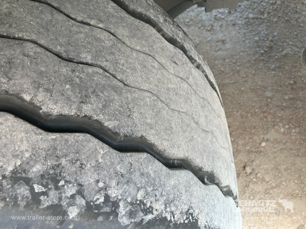 SCHMITZ Semiremolque Frigo Standard - Isothermal semi-trailer: picture 3 SCHMITZ Semiremolque Frigo Standard - Isothermal semi-trailer: picture 3