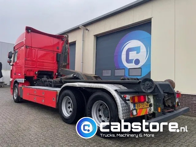DAF XF 105 .460 FAS Euro 5 - 25 ton's Haakarmsysteem - Hooklift - Abrolkipper - Year 2006 - ANALOG TACHO - Hook lift truck: picture 4 DAF XF 105 .460 FAS Euro 5 - 25 ton's Haakarmsysteem - Hooklift - Abrolkipper - Year 2006 - ANALOG TACHO - Hook lift truck: picture 4