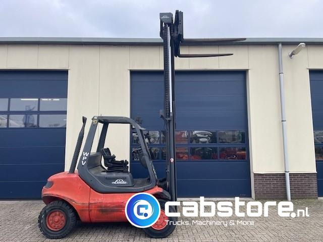 Linde H45D Bouwjaar 2001 - Draaiuren 14.600 - Side Shift - 400 cm hefhoogte - Perkins Diesel - Diesel forklift: picture 2 Linde H45D Bouwjaar 2001 - Draaiuren 14.600 - Side Shift - 400 cm hefhoogte - Perkins Diesel - Diesel forklift: picture 2