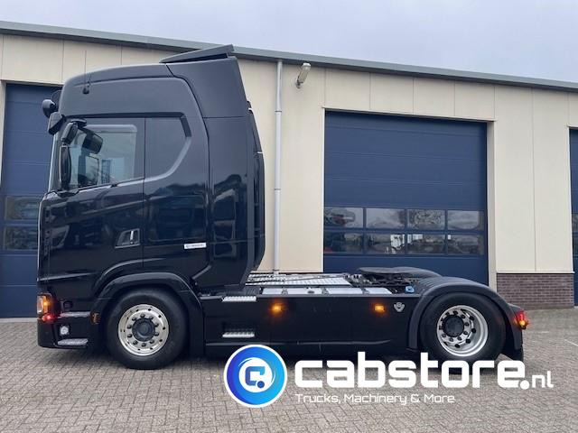 Scania S520 A 4X2NB V8 Euro 6 - Hydrauliek unit - Volledig luchtgeveerd - RETARDER - Bouwjaar 2019 - Km stand 886.500 - S-Highline - NL truck - Tractor unit: picture 4 Scania S520 A 4X2NB V8 Euro 6 - Hydrauliek unit - Volledig luchtgeveerd - RETARDER - Bouwjaar 2019 - Km stand 886.500 - S-Highline - NL truck - Tractor unit: picture 4