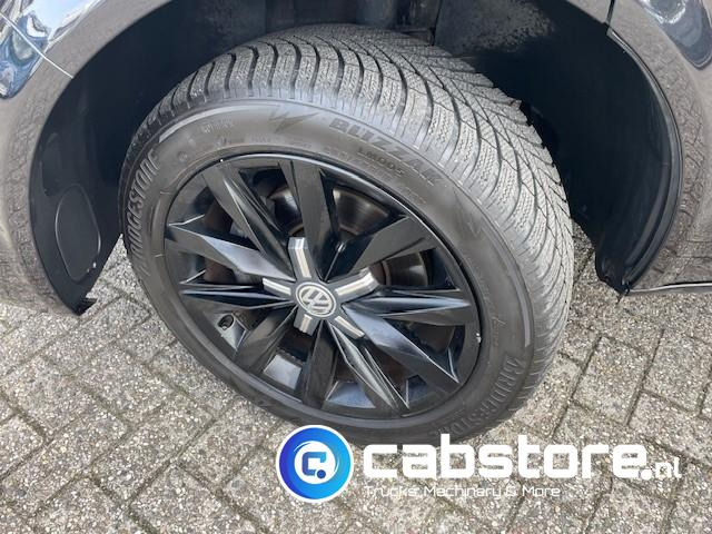 Small van Volkswagen Transporter T6 2.0 TDI Euro 6 - Bouwjaar 2017 - Gesloten bestelwagen - DSG 7 - L2-H1 - Achterklep - 18 Inch velgen: picture 19 Small van Volkswagen Transporter T6 2.0 TDI Euro 6 - Bouwjaar 2017 - Gesloten bestelwagen - DSG 7 - L2-H1 - Achterklep - 18 Inch velgen: picture 19