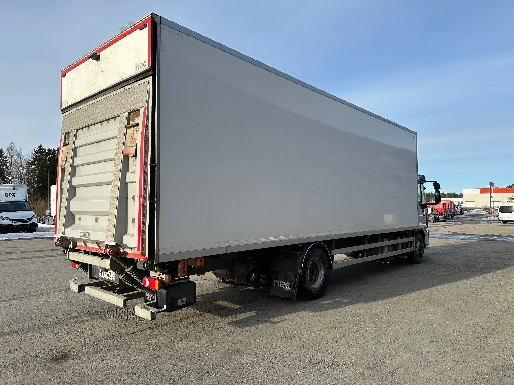 Iveco Eurocargo 160E28 - Box truck: picture 4 Iveco Eurocargo 160E28 - Box truck: picture 4