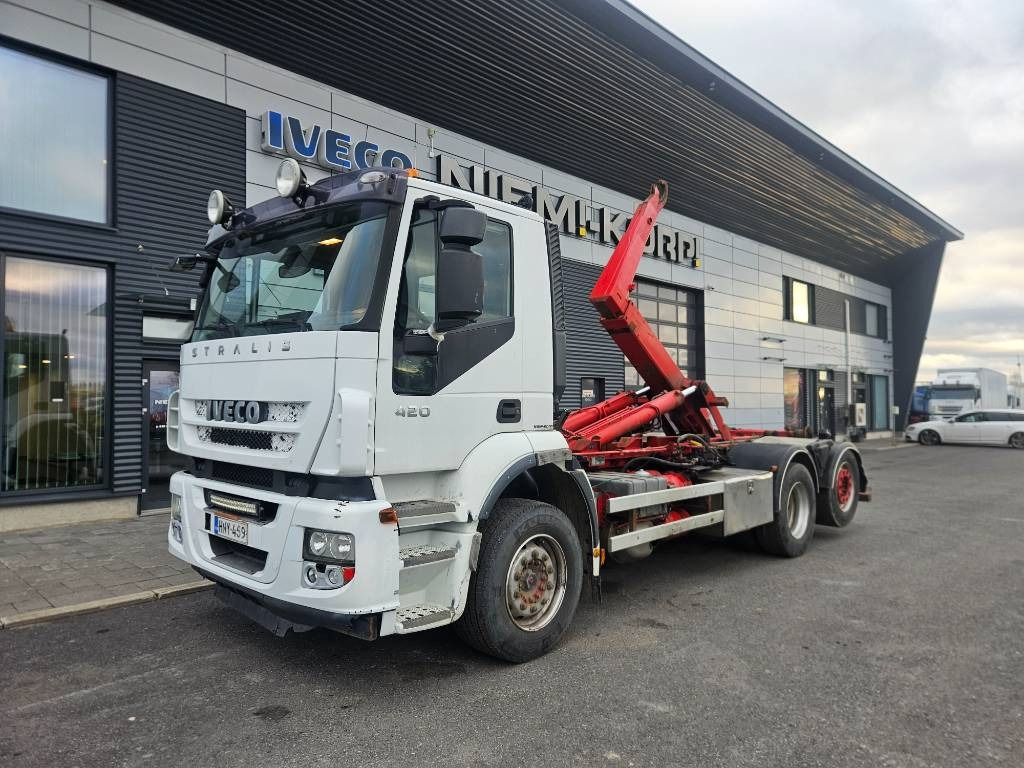 Iveco Stralis 260 S42 6x2*4 - Hook lift truck: picture 1 Iveco Stralis 260 S42 6x2*4 - Hook lift truck: picture 1