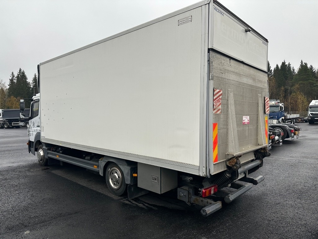Mercedes-Benz Atego 818 - Refrigerator truck: picture 2 Mercedes-Benz Atego 818 - Refrigerator truck: picture 2