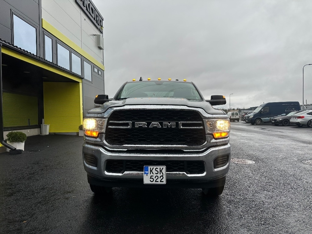 RAM 2500 Tradesman - Pickup truck: picture 2 RAM 2500 Tradesman - Pickup truck: picture 2