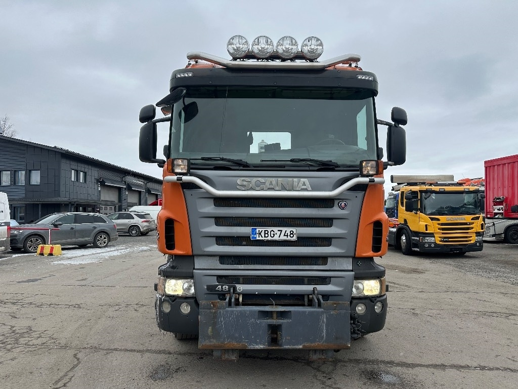 Scania R480 8x4*4 auravarustuksella - Hook lift truck: picture 2 Scania R480 8x4*4 auravarustuksella - Hook lift truck: picture 2