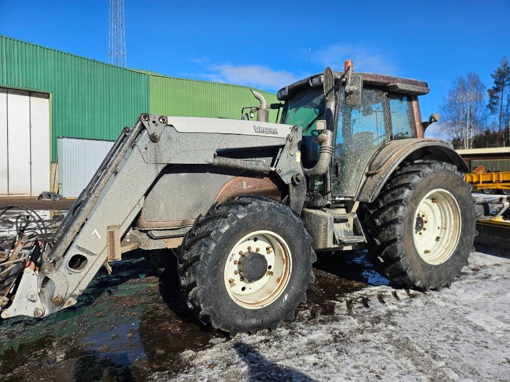 Valtra T171 - Farm tractor: picture 1 Valtra T171 - Farm tractor: picture 1