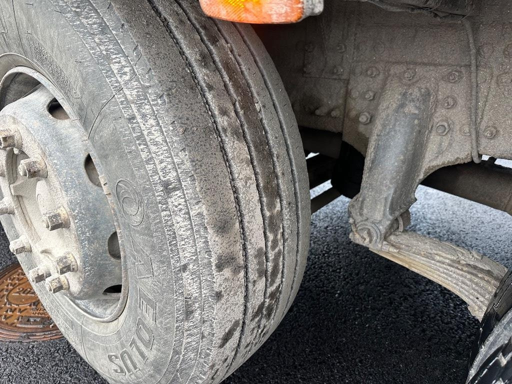 Tipper Volvo FH 12 420 8x2 + pv: picture 6