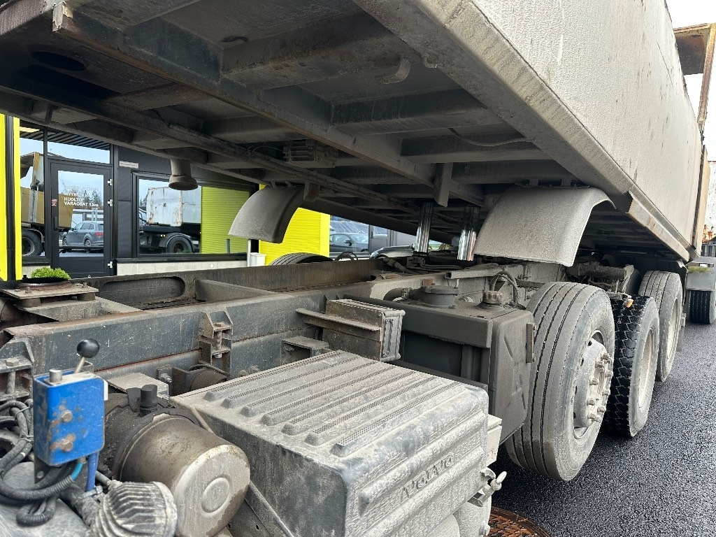 Tipper Volvo FH 12 420 8x2 + pv: picture 8