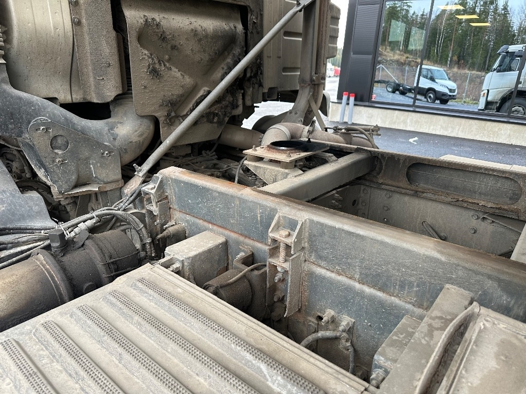 Tipper Volvo FH 12 420 8x2 + pv: picture 9