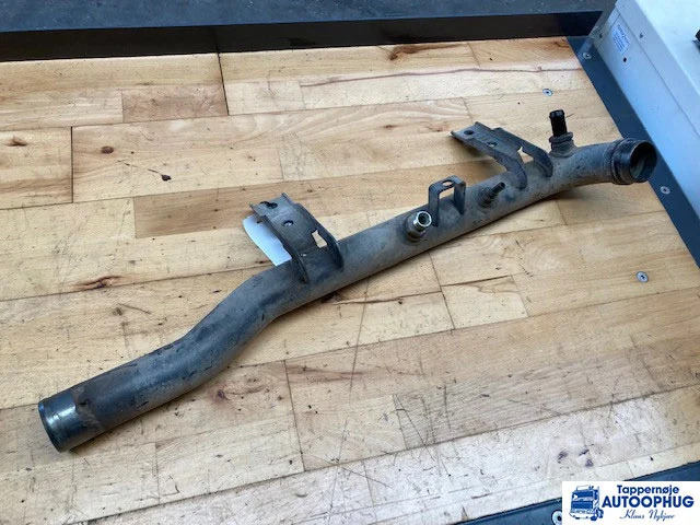 Scania Køler rør Scania 2855709 - Engine and parts for Truck: picture 1 Scania Køler rør Scania 2855709 - Engine and parts for Truck: picture 1