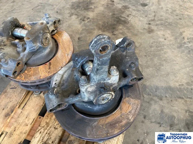 Scania spindel + nav Scania 2443889 – Scania 2734954 - Axle and parts for Truck: picture 1 Scania spindel + nav Scania 2443889 – Scania 2734954 - Axle and parts for Truck: picture 1