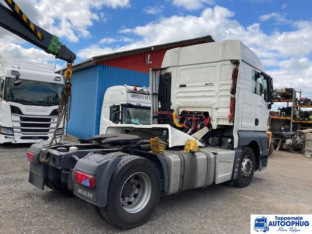 MAN TGX 18.460 - Tractor unit: picture 3 MAN TGX 18.460 - Tractor unit: picture 3