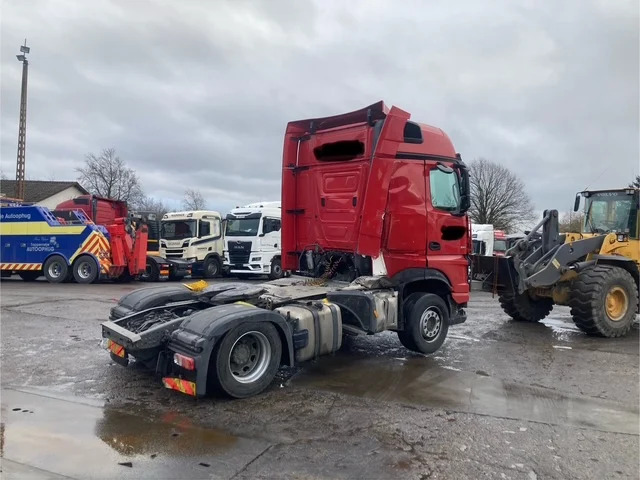 Mercedes Actros 1851 - Tractor unit: picture 3 Mercedes Actros 1851 - Tractor unit: picture 3