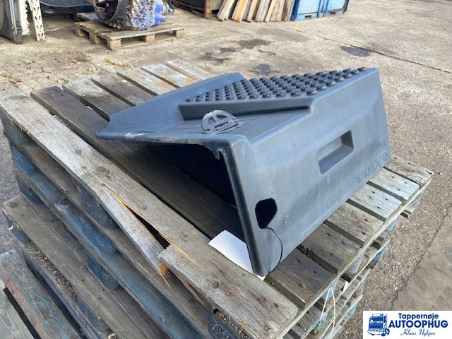 Volvo Batterilåg – Volvo 22078082 - Battery for Truck: picture 2 Volvo Batterilåg – Volvo 22078082 - Battery for Truck: picture 2