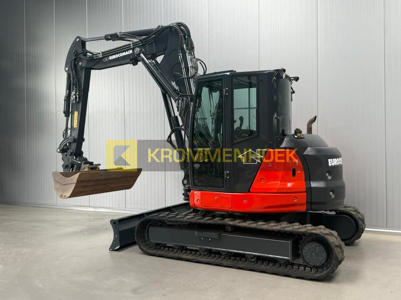 Eurocomach ES 100 TR Powertilt - Mini excavator: picture 3 Eurocomach ES 100 TR Powertilt - Mini excavator: picture 3